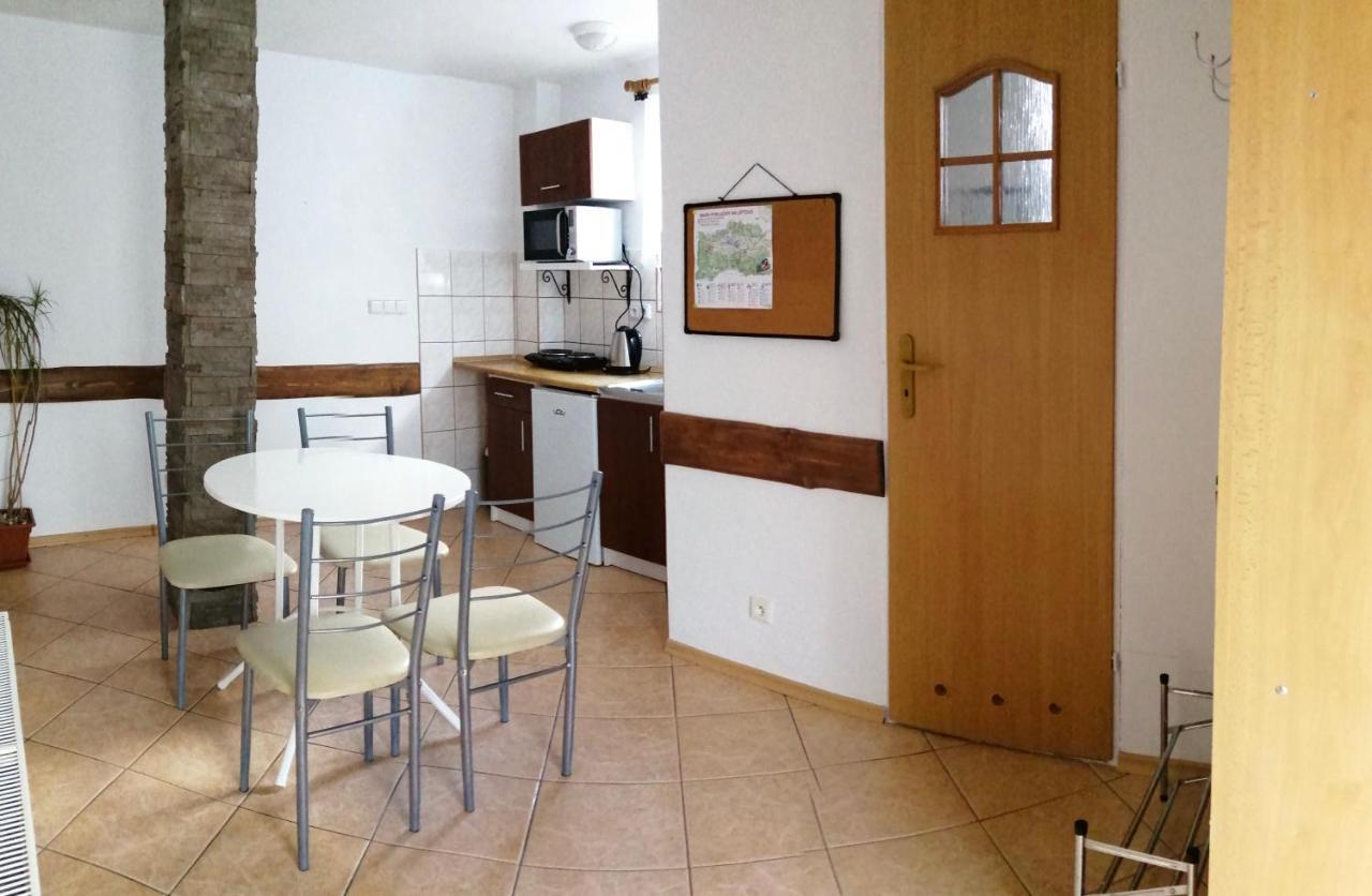 Vanessa Apartments Bešeňová Eksteriør bilde