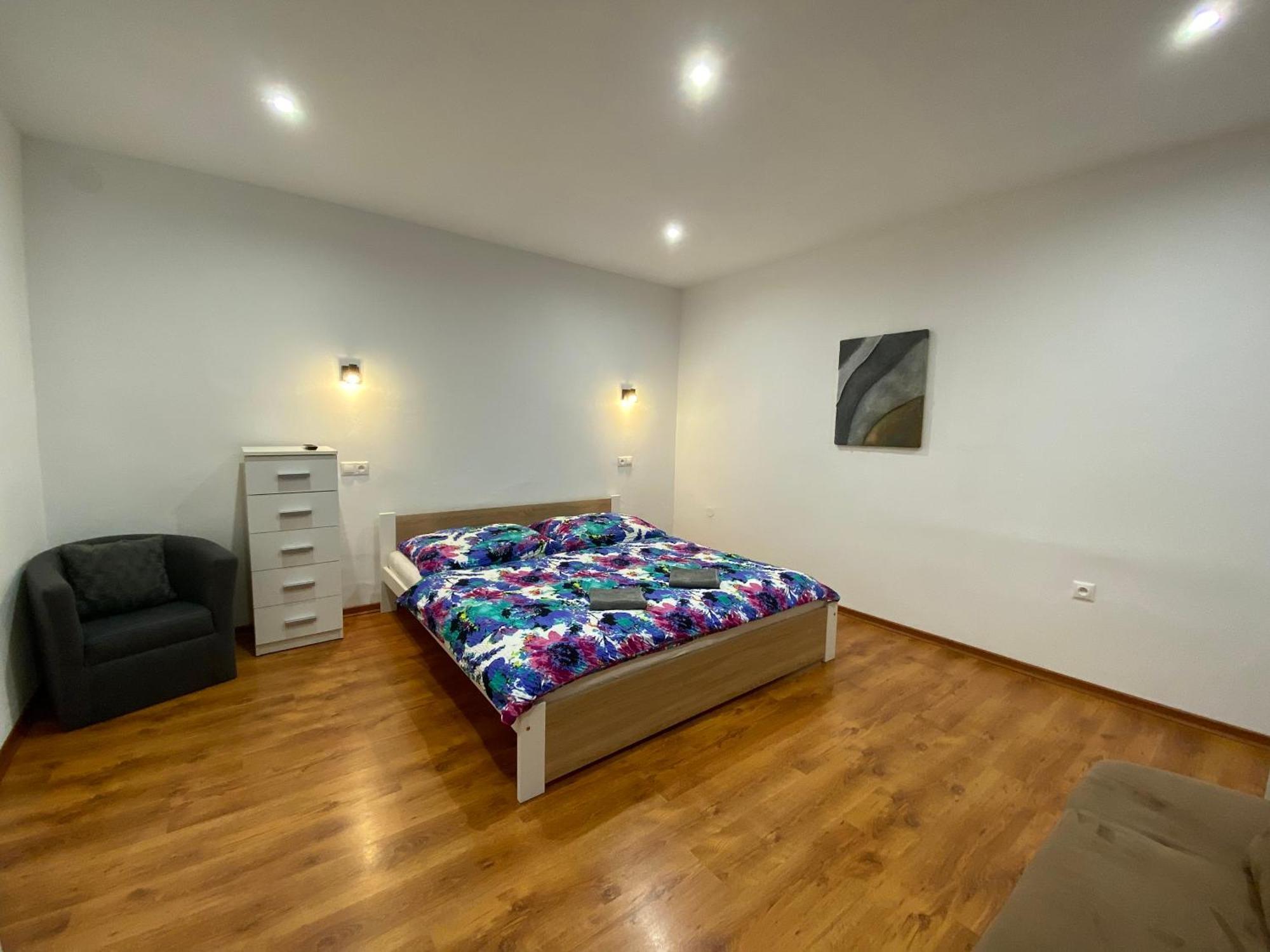 Vanessa Apartments Bešeňová Eksteriør bilde